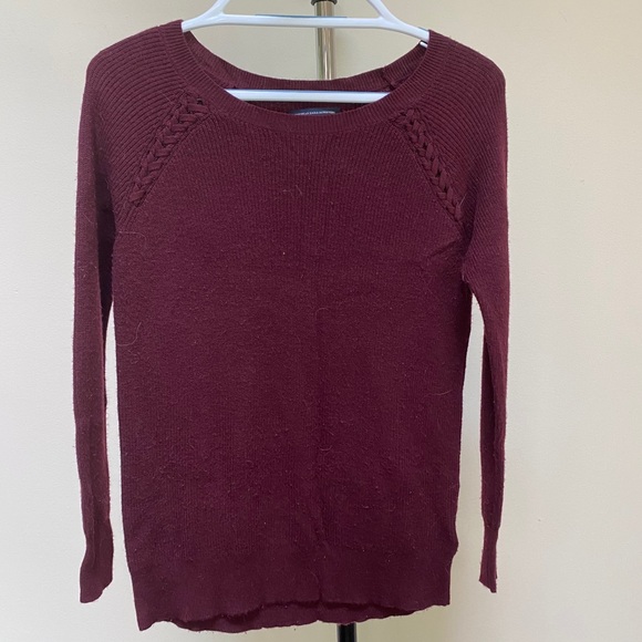 AEO Sweater - Picture 1 of 2